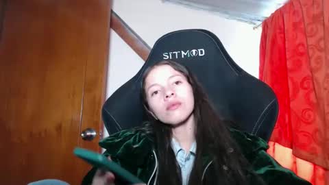 Snapshot of sweetdam12 chatting on March 2025 08:12:01 PM sweetdam12 online show from March 2025 08:12:01 PM