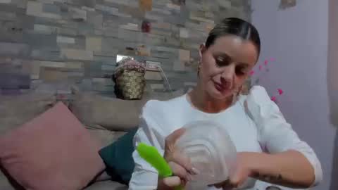 sweef online show from September 2025 09:18:01 PM