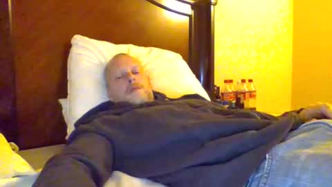 sweetg233 online show from January 2025 03:00:01 AM