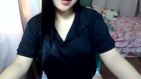 Snapshot of sweetgal_mica chatting on June 2026 11:13:01 PM sweetgal_mica online show from June 2026 11:13:01 PM