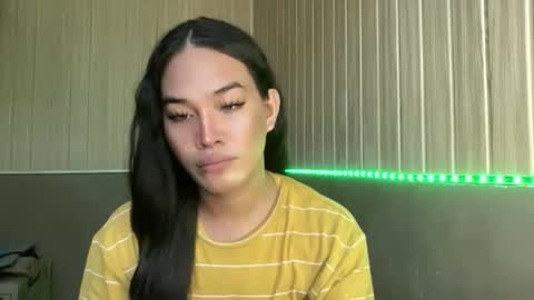 Snapshot of sweetgirl_rhainexxx chatting on May 2026 01:43:01 AM sweetgirl_rhainexxx online show from May 2026 01:43:01 AM