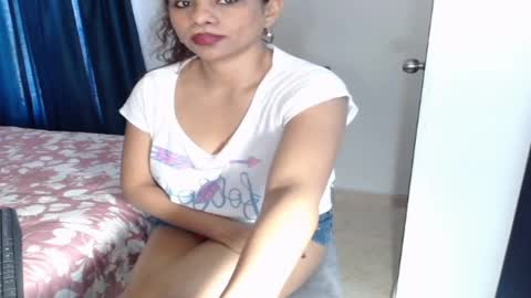 Snapshot of sweetgirlm_ chatting on September 2025 05:46:02 PM Any online show from September 2025 05:46:02 PM