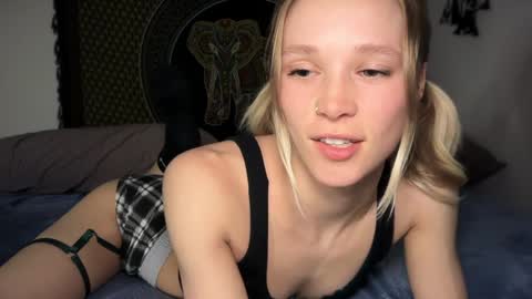 Snapshot of sweetgracee chatting on January 2025 04:38:02 AM sweetgracee online show from January 2025 04:38:02 AM