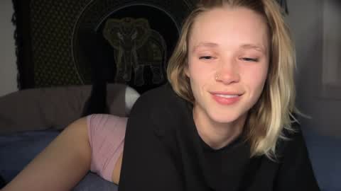 Snapshot of sweetgracee chatting on January 2025 03:31:01 AM sweetgracee online show from January 2025 03:31:01 AM
