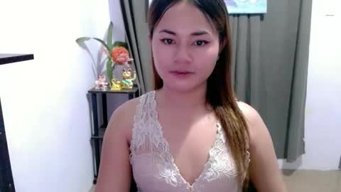 sweethotlove_xoxo online show from November 2025 04:47:01 PM