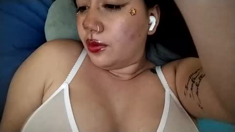 Ana Mara  i cant Make noise My family is here  online show from October 2025 06:04:02 AM