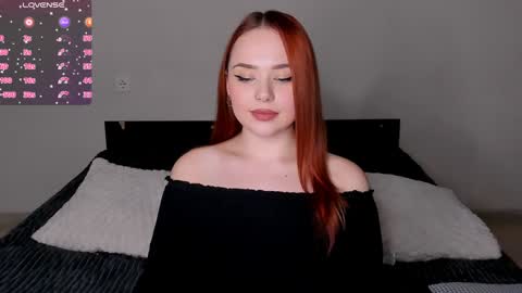 Snapshot of sweetie_candy_ chatting on December 2024 03:22:01 PM Hannah online show from December 2024 03:22:01 PM
