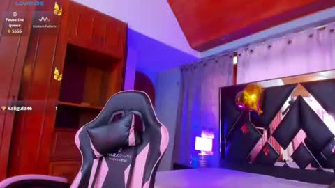 FOXXY online show from July 2026 03:03:02 PM