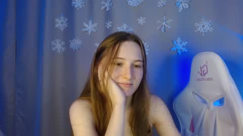 Annie online show from December 2024 08:39:02 PM