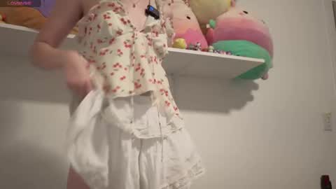 Snapshot of sweetiek1tty chatting on October 2025 12:33:02 AM Sweetiek1tty online show from October 2025 12:33:02 AM