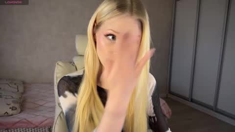 sweetie Lisa3 online show from March 2025 02:45:02 PM