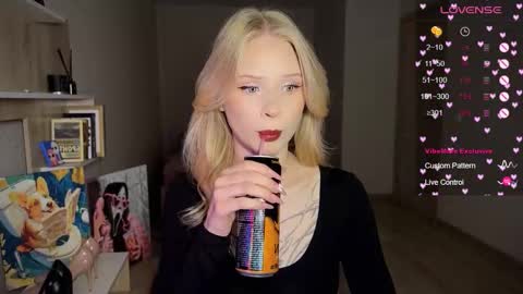 sweetie Lisa3 online show from September 2025 02:32:01 PM