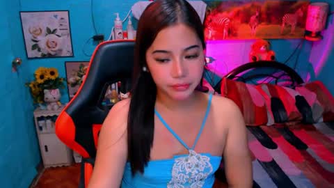 Nicole online show from December 2024 07:07:02 PM