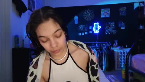 Blu Sweets online show from February 2026 07:34:02 PM