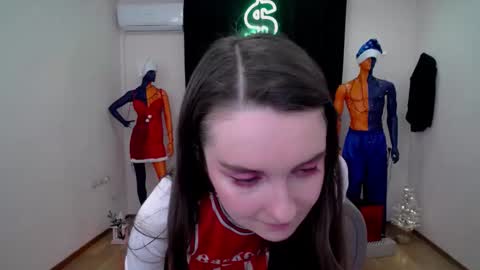 Snapshot of sweetintouch chatting on December 2024 09:19:02 AM sweetintouch online show from December 2024 09:19:02 AM