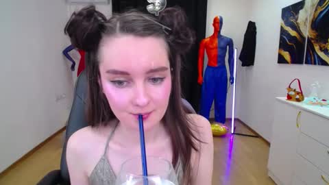 Snapshot of sweetintouch chatting on February 2025 09:44:02 PM sweetintouch online show from February 2025 09:44:02 PM