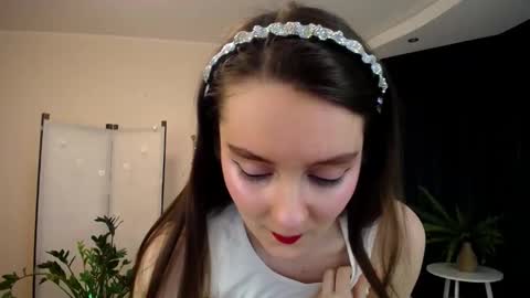 Snapshot of sweetintouch chatting on March 2025 03:19:01 AM sweetintouch online show from March 2025 03:19:01 AM