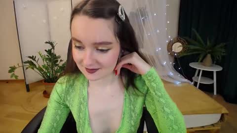 Snapshot of sweetintouch chatting on March 2025 03:17:01 AM sweetintouch online show from March 2025 03:17:01 AM