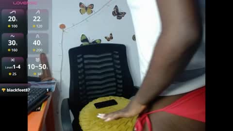 Snapshot of sweetjuicyclit chatting on May 2026 01:57:16 AM zuri online show from May 2026 01:57:16 AM