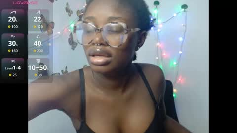 Snapshot of sweetjuicyclit chatting on May 2026 11:28:02 PM zuri online show from May 2026 11:28:02 PM