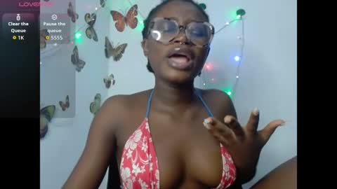 Snapshot of sweetjuicyclit chatting on June 2026 10:56:02 PM zuri online show from June 2026 10:56:02 PM