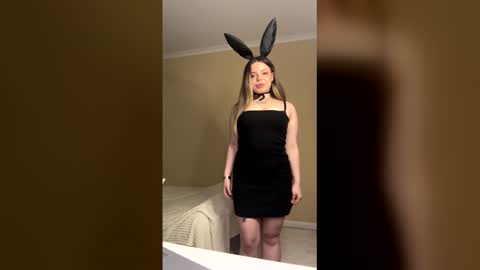 Snapshot of sweetkrissi chatting on May 2026 09:22:01 PM sweetkrissi online show from May 2026 09:22:01 PM