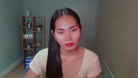 Snapshot of sweetladyboyx chatting on December 2024 11:17:02 PM online show from December 2024 11:17:02 PM