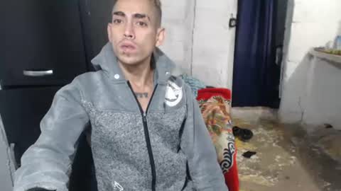 Snapshot of sweetlatinakim chatting on June 2026 11:44:02 AM Camilo online show from June 2026 11:44:02 AM