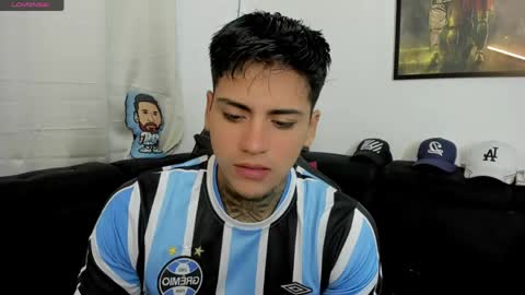 Snapshot of sweetlatinoboy chatting on April 2026 11:31:01 AM SWEETLATINBOY online show from April 2026 11:31:01 AM