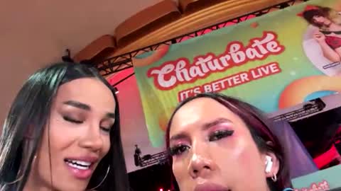 Laura Saenz  Geminis online show from January 2026 10:02:01 PM