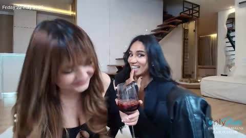 Laura Saenz  Geminis online show from May 2026 04:07:02 AM