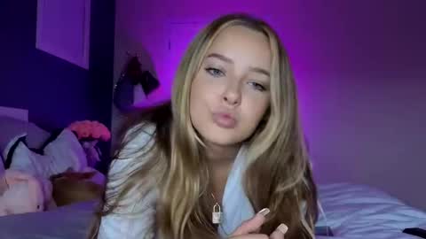 Dolly online show from February 2026 07:04:02 AM