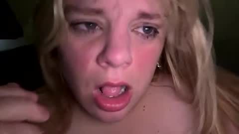 Lisa  online show from November 2025 12:49:01 PM