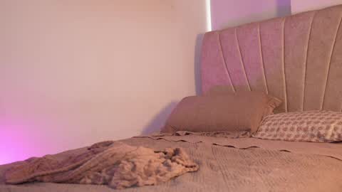Snapshot of sweetlittlevenus chatting on May 2026 09:10:02 PM Venus online show from May 2026 09:10:02 PM