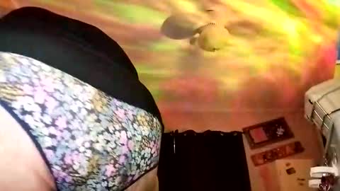 sweetlolajean online show from November 2025 10:33:02 PM