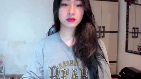 Snapshot of sweetlovepinay04 chatting on January 2025 08:37:01 PM Zoe online show from January 2025 08:37:01 PM