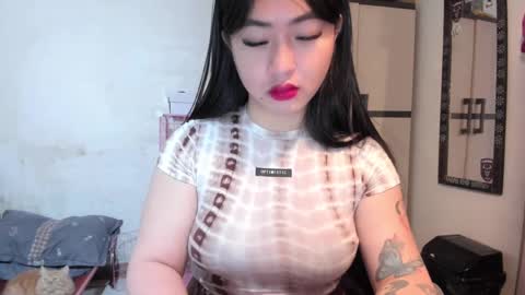 Snapshot of sweetlovepinay04 chatting on January 2025 01:08:01 AM Zoe online show from January 2025 01:08:01 AM