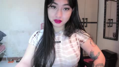 Snapshot of sweetlovepinay04 chatting on February 2025 05:09:02 PM Zoe online show from February 2025 05:09:02 PM