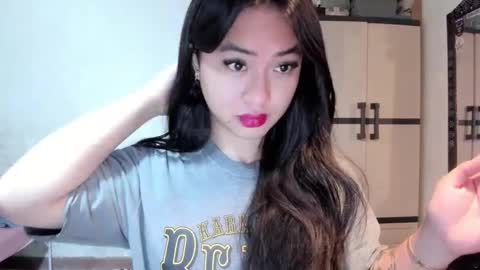 Snapshot of sweetlovepinay04 chatting on March 2025 10:27:02 PM Zoe online show from March 2025 10:27:02 PM