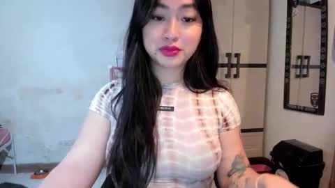Snapshot of sweetlovepinay04 chatting on March 2025 12:21:01 AM Zoe online show from March 2025 12:21:01 AM