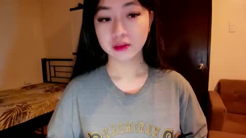 Zoe online show from October 2025 02:11:02 AM