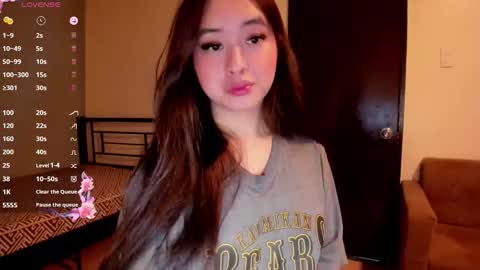 Zoe online show from November 2025 04:46:01 AM