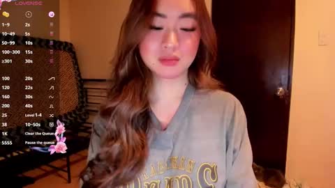 Snapshot of sweetlovepinay04 chatting on June 2026 02:28:01 PM Zoe online show from June 2026 02:28:01 PM