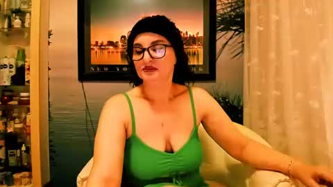 sweetmom4you online show from February 2025 10:49:02 AM