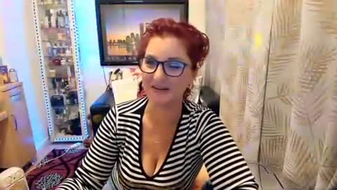 sweetmom4you online show from October 2025 08:43:01 AM