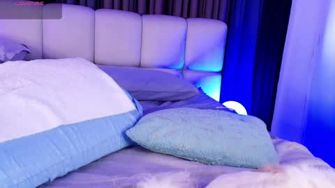 LUNA online show from April 2026 07:58:01 PM