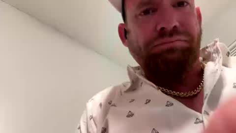 WeAim2PZzz online show from October 2025 04:35:01 AM