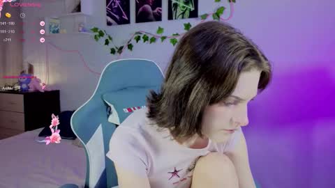 Snapshot of sweetparadox chatting on October 2025 08:22:01 AM Anya online show from October 2025 08:22:01 AM