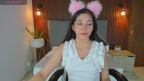 sweetpeach_20 online show from January 2025 07:18:02 PM