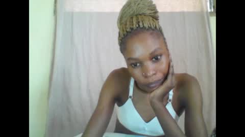 Snapshot of sweetpetite254 chatting on February 2025 06:43:02 AM ESTHER online show from February 2025 06:43:02 AM
